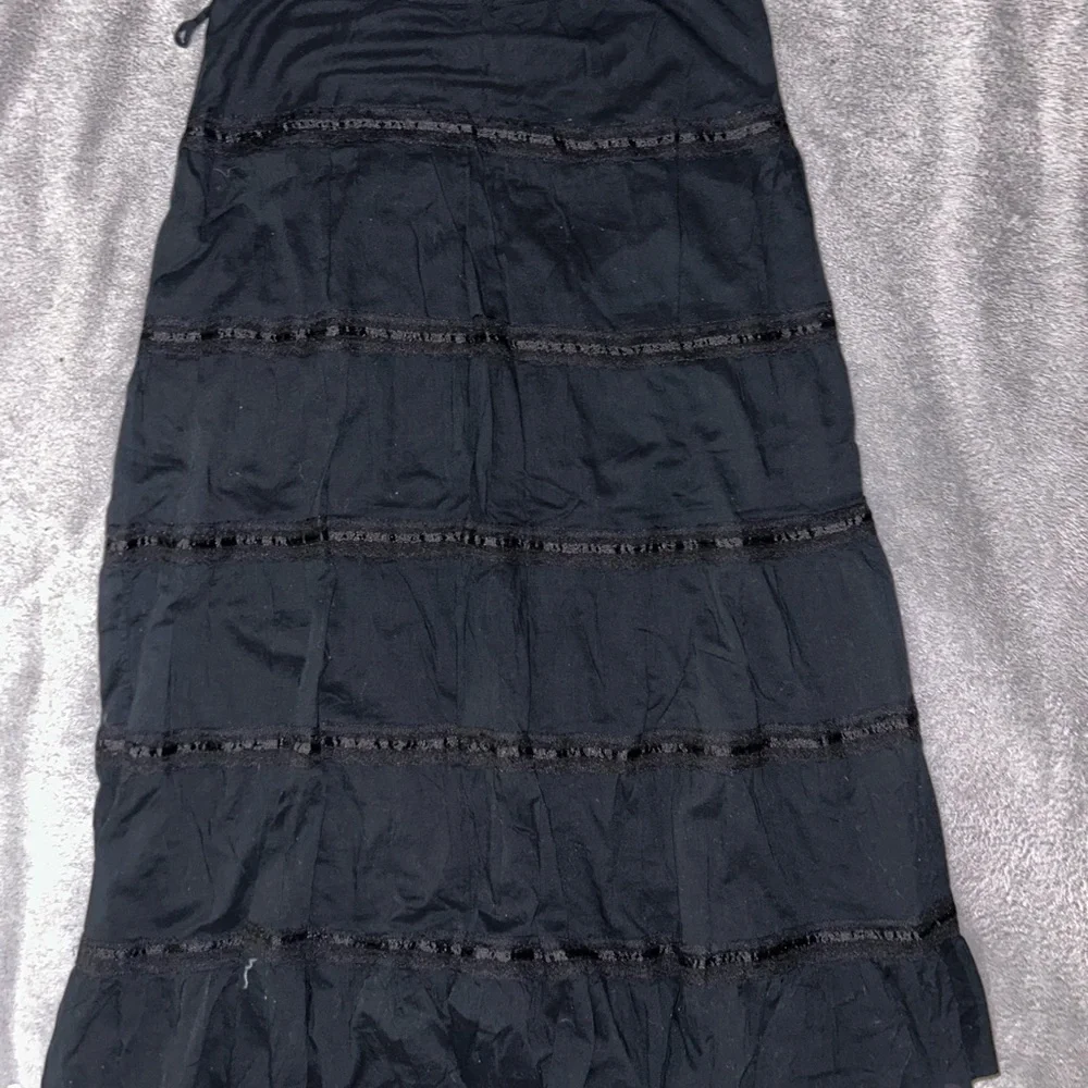 Elegant Black Maxi Skirt for Women - Picture 1 of 3